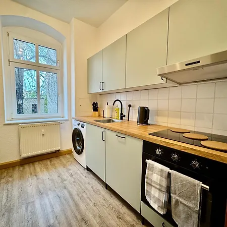 #2 Rebelrents - 4p - Smart-tv - Wlan - Voll Ausgestattete Kueche *