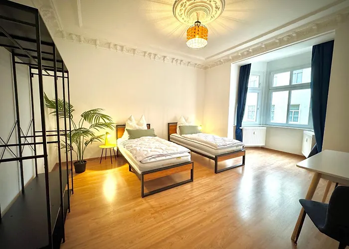 #2 Rebelrents - 4p - Smart-tv - Wlan - Voll Ausgestattete Kueche * Zeitz